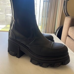 Ganni boots